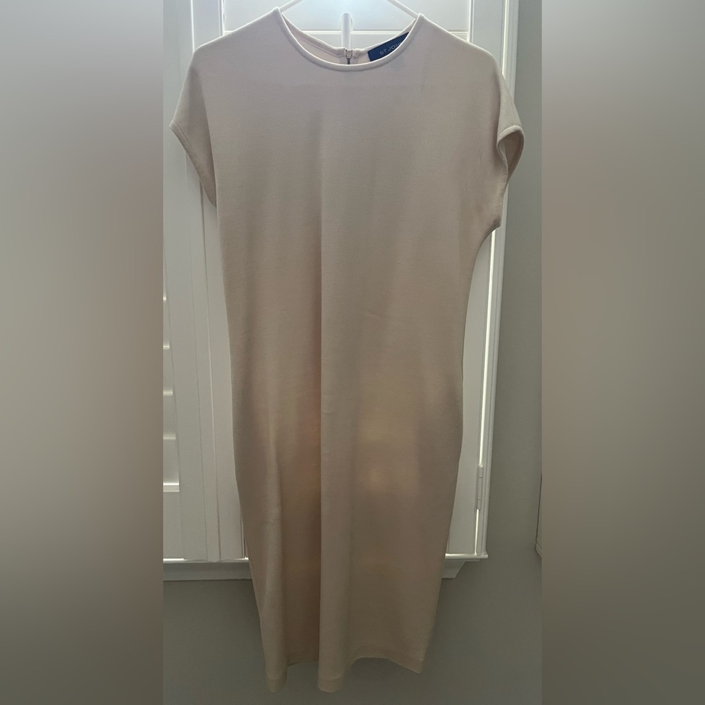 St. John Cream Knit Dress With Pockets
